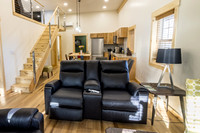 033024-HollysPlace-onePhoto-04