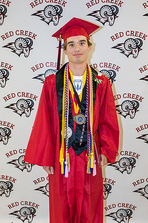 062824-onePhoto-Classof2024Graduate04b