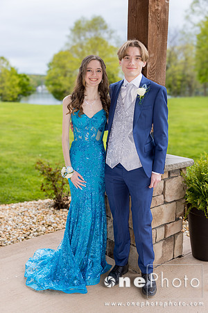 051024-onePhoto-Prom2024-06