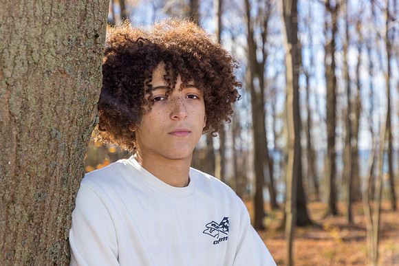 110924-Izaiah-ClassOf2025-onePhoto-17