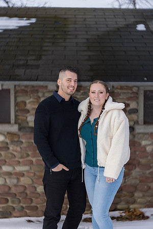AlleyAndIvan-241227-onePhoto-01