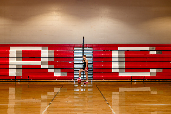 101124-Joey-ClassOf2025-onePhoto-12
