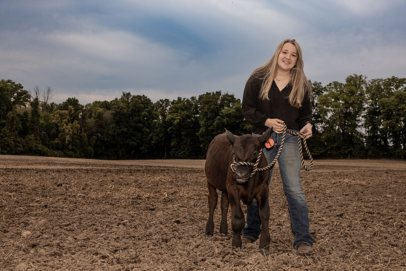 091824-Leah-ClassOf2025-onePhoto-09