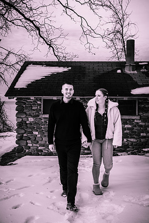 AlleyAndIvan-241227-onePhoto-03