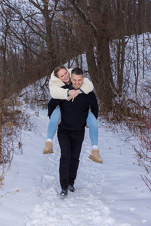 AlleyAndIvan-241227-onePhoto-09