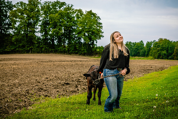 091824-Leah-ClassOf2025-onePhoto-13