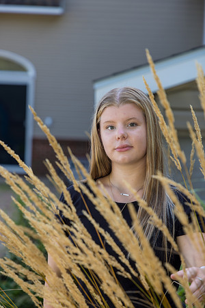 082724-Amanda-ClassOf2025-onePhoto-20