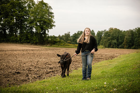 091824-Leah-ClassOf2025-onePhoto-12