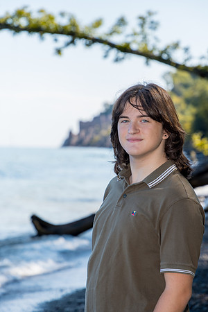 082324-Jacob-ClassOf2025-onePhoto-07