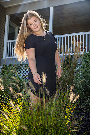 082724-Amanda-ClassOf2025-onePhoto-15