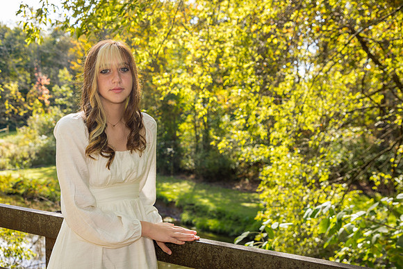 100524-Tessa-ClassOf2025-onePhoto-11