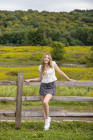 082924-Madison-ClassOf2025-onePhoto-15