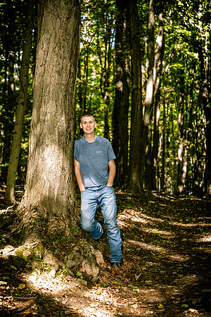 100524-Leland-ClassOf2025-onePhoto-12