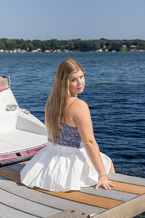 082724-Amanda-ClassOf2025-onePhoto-06