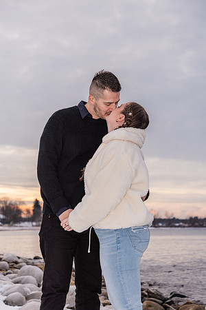 AlleyAndIvan-241227-onePhoto-14