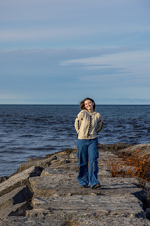 Makenzie-ClassOf2025-onePhoto-19