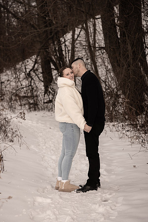 AlleyAndIvan-241227-onePhoto-07