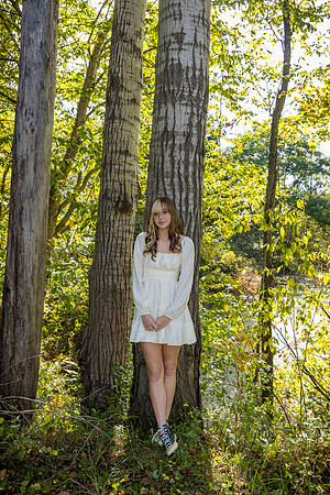 100524-Tessa-ClassOf2025-onePhoto-08