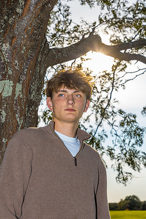 101124-Joey-ClassOf2025-onePhoto-16