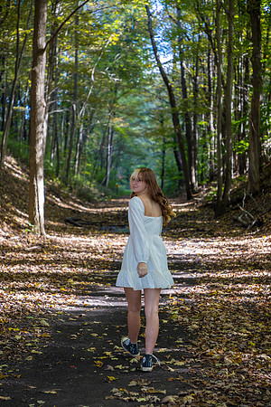 100524-Tessa-ClassOf2025-onePhoto-01